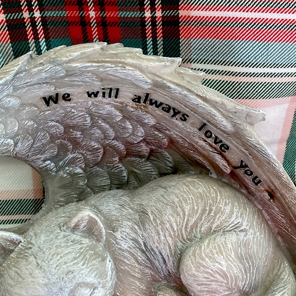 NWOT Angel Wing Cat Figurine grave marker/memorial statue for your beloved cat - Picture 4 of 6